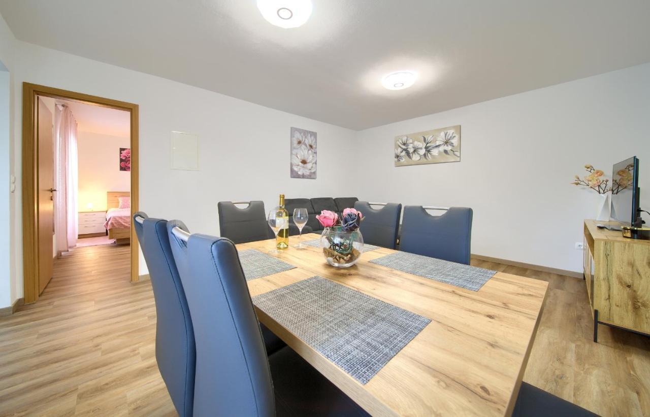 Apartment Mladen Krk Town Eksteriør billede