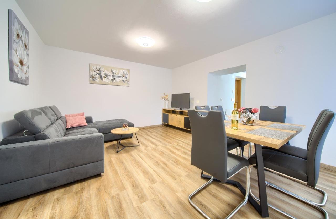 Apartment Mladen Krk Town Eksteriør billede
